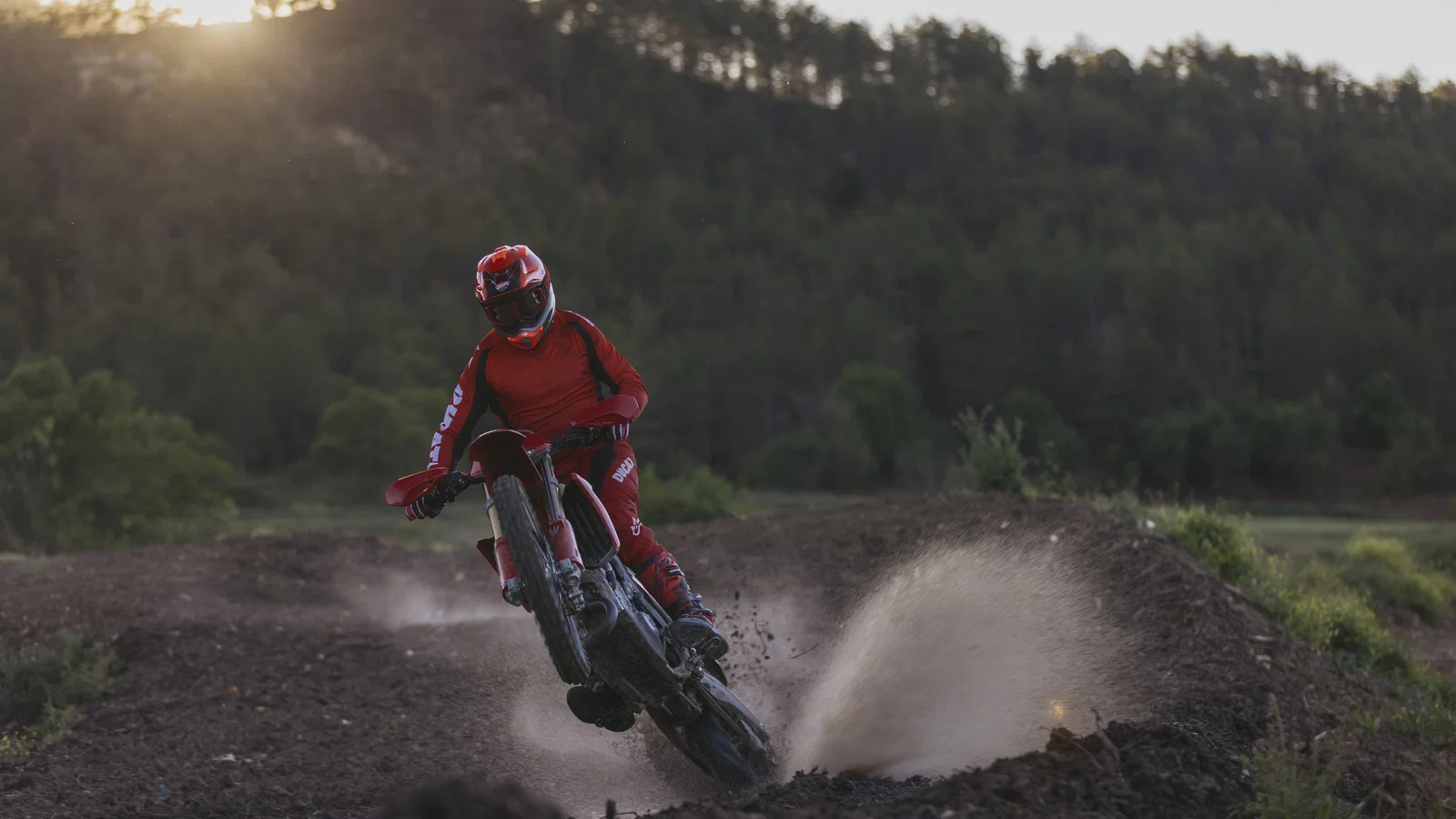 the Ducati Desmo450 EDS - riding