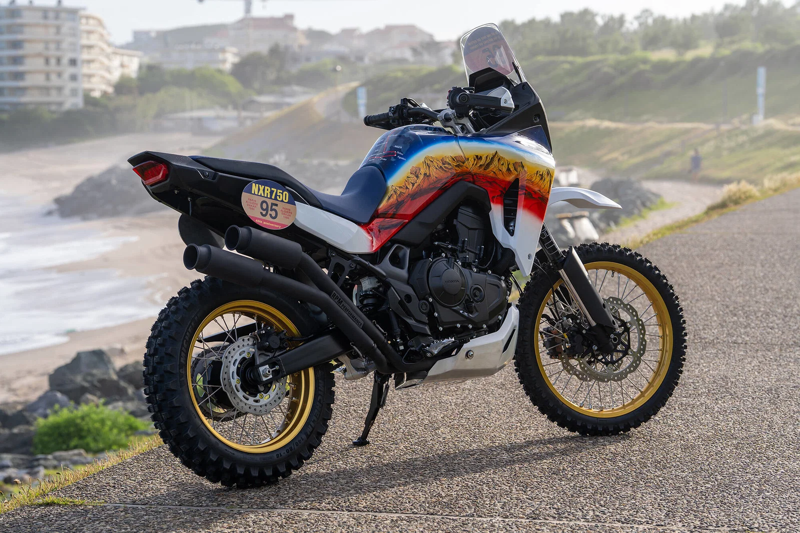 Entrée des douanes Honda au Royaume-Uni via la plateforme transalp.