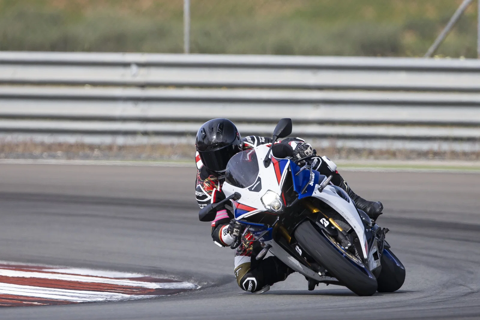 La Suzuki GSX-R1000R - conduite