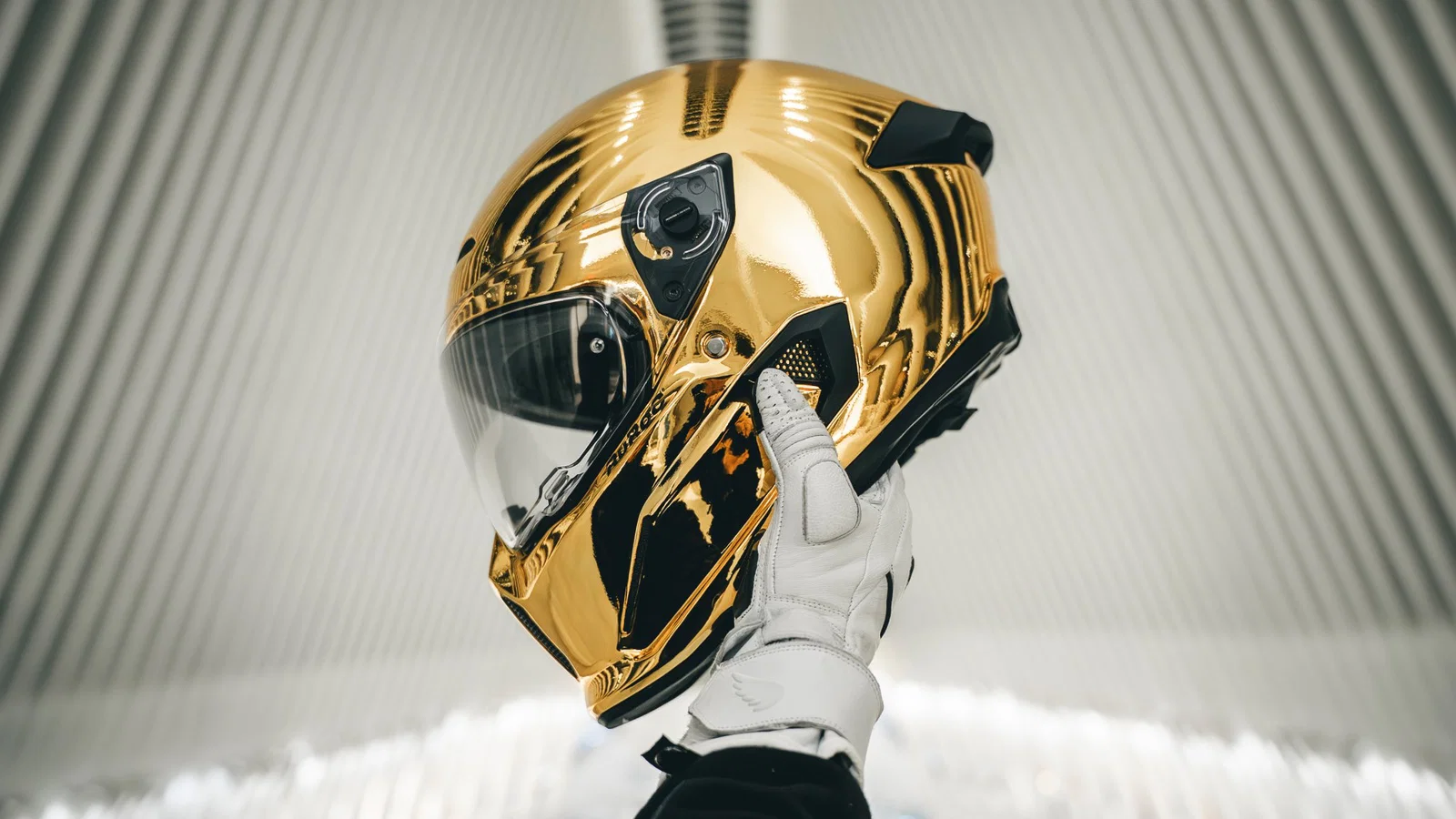 Nouvelle édition AT4.0 Carbon Gold de Ruroc.
