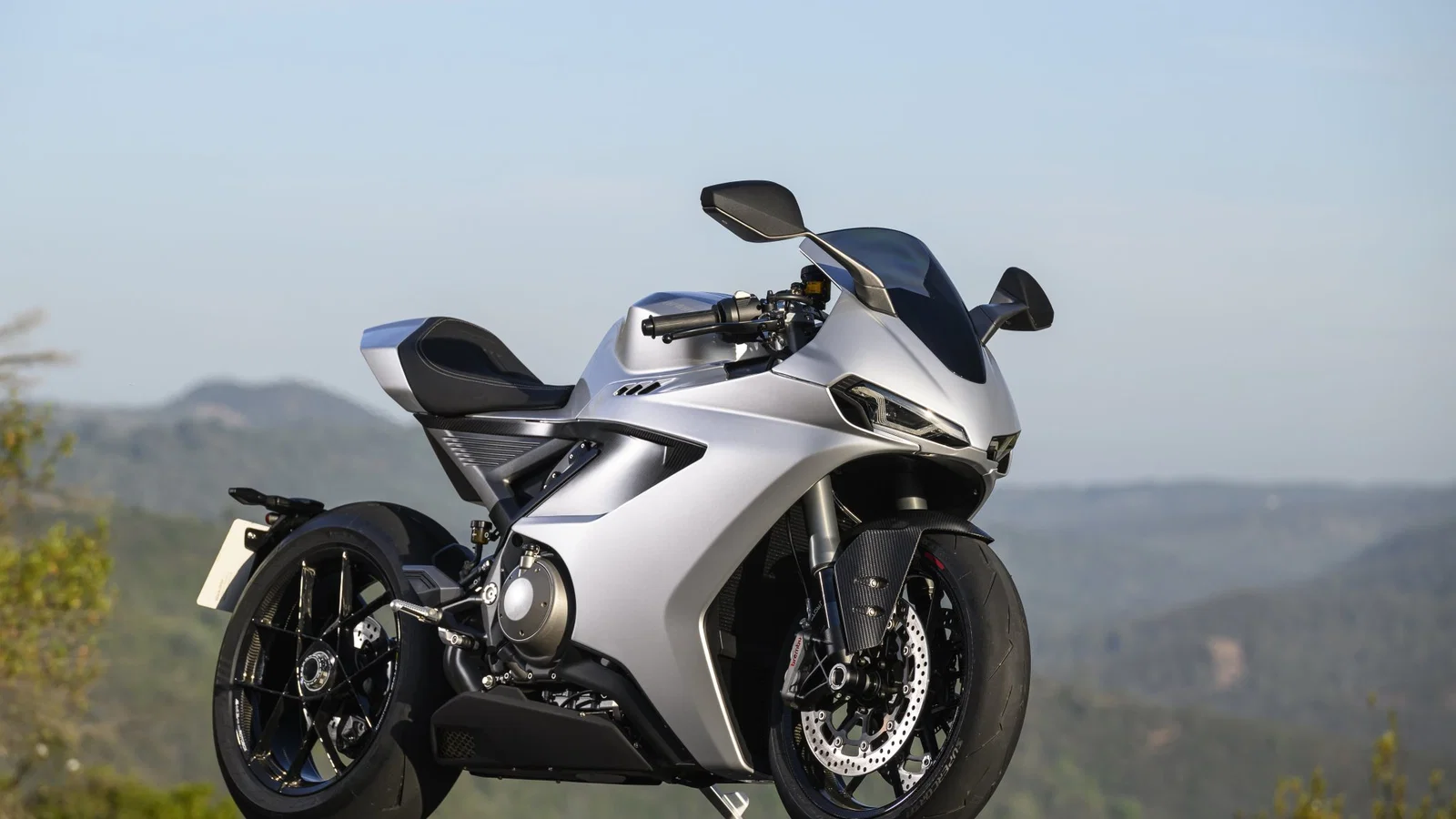 The new Norton Manx R superbike.
