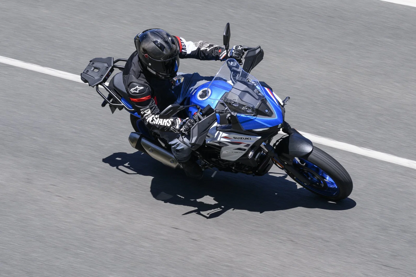 La Suzuki SV7-GX - conduite