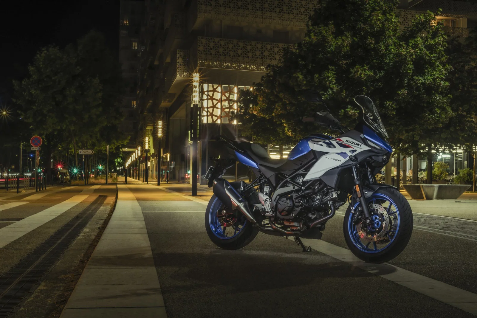 La Suzuki SV7-GX - statique