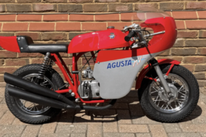 Une réplique de la Mini MV Agusta GP mise aux enchères au Royaume-Uni