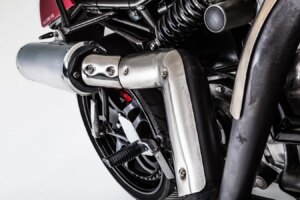 Allen Millyard met aux enchères la moto emblématique Viper V10