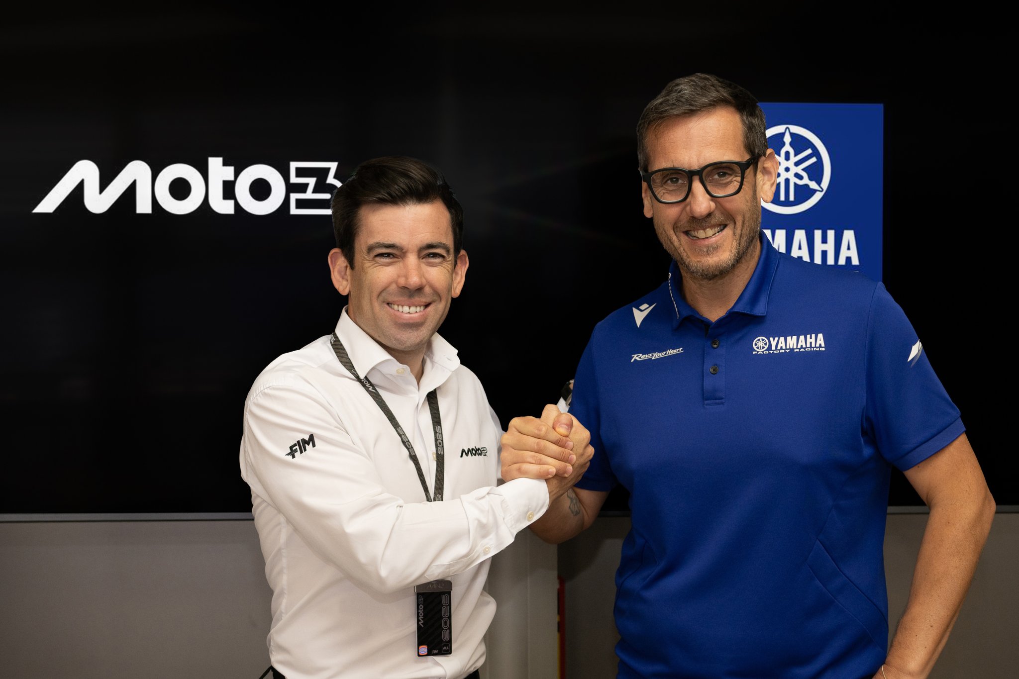 Carlos Ezpeleta et le directeur général de Yamaha Motor Racing, Paolo Pavesio.