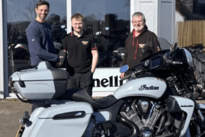 Indian Motorcycle ajoute la station-service Holywood à son réseau britannique en pleine croissance