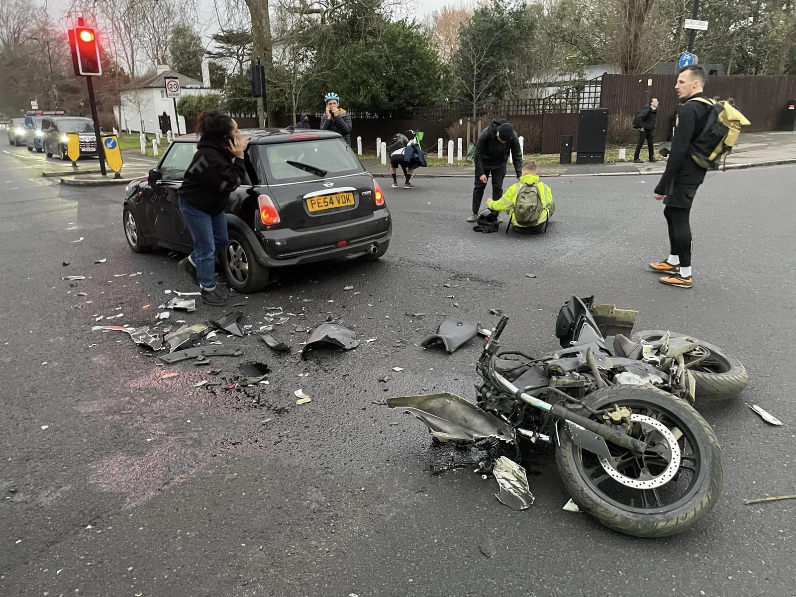 Collision d'un motocycliste avec une voiture