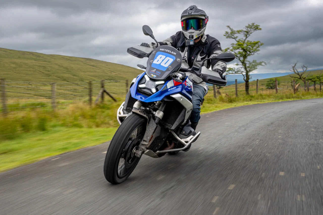 BMW R1300 GS sur route