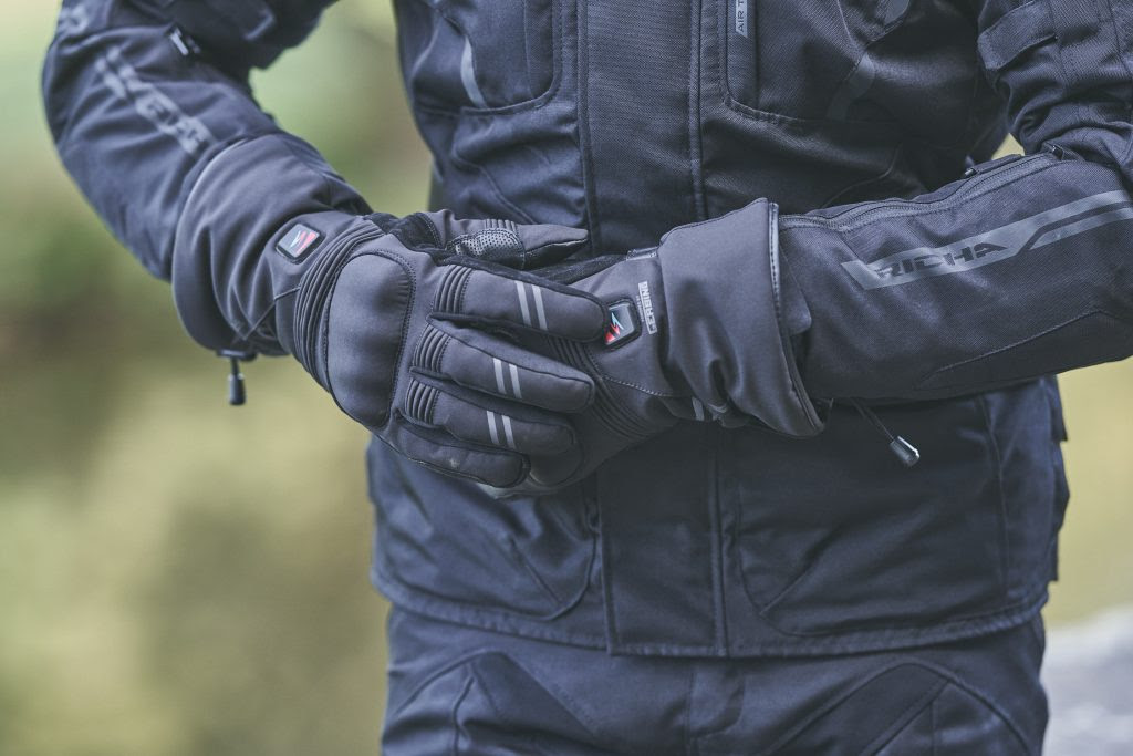Les gants moto chauffants Richa Inferno V12
