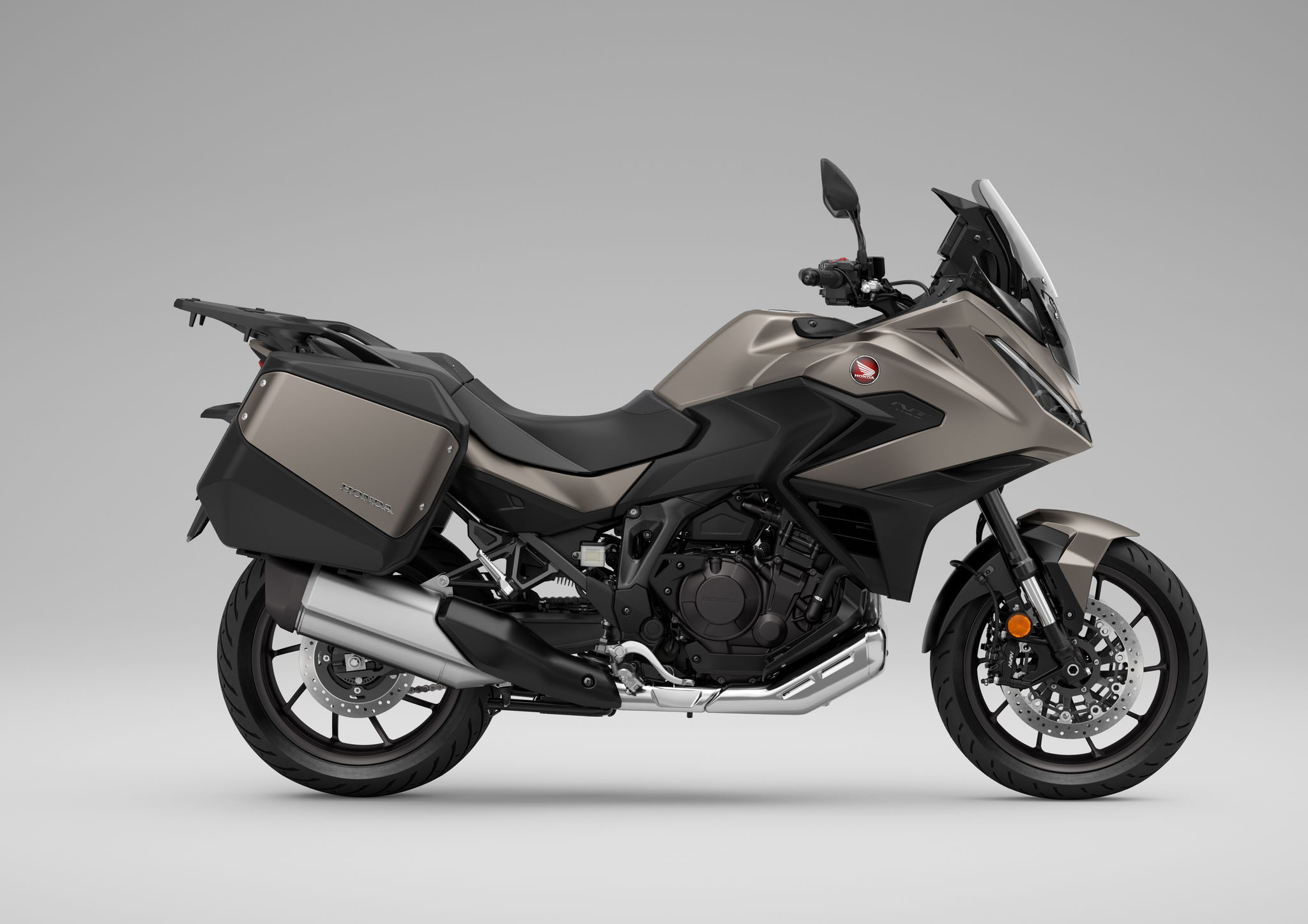 Honda NT1100 et CB1000 Hornet disponibles avec de nouvelles offres de financement