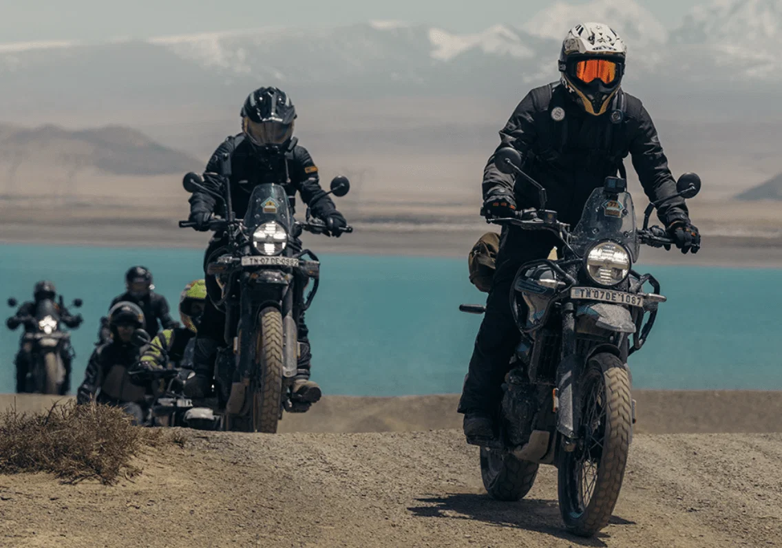 Rouler dans l'Himalaya