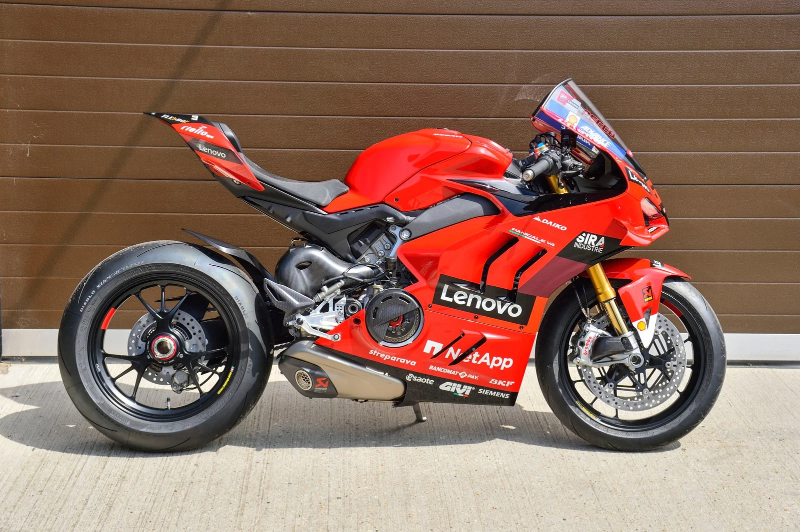 Réplique Ducati Panigale V4S Bagnaia MotoGP 2023,