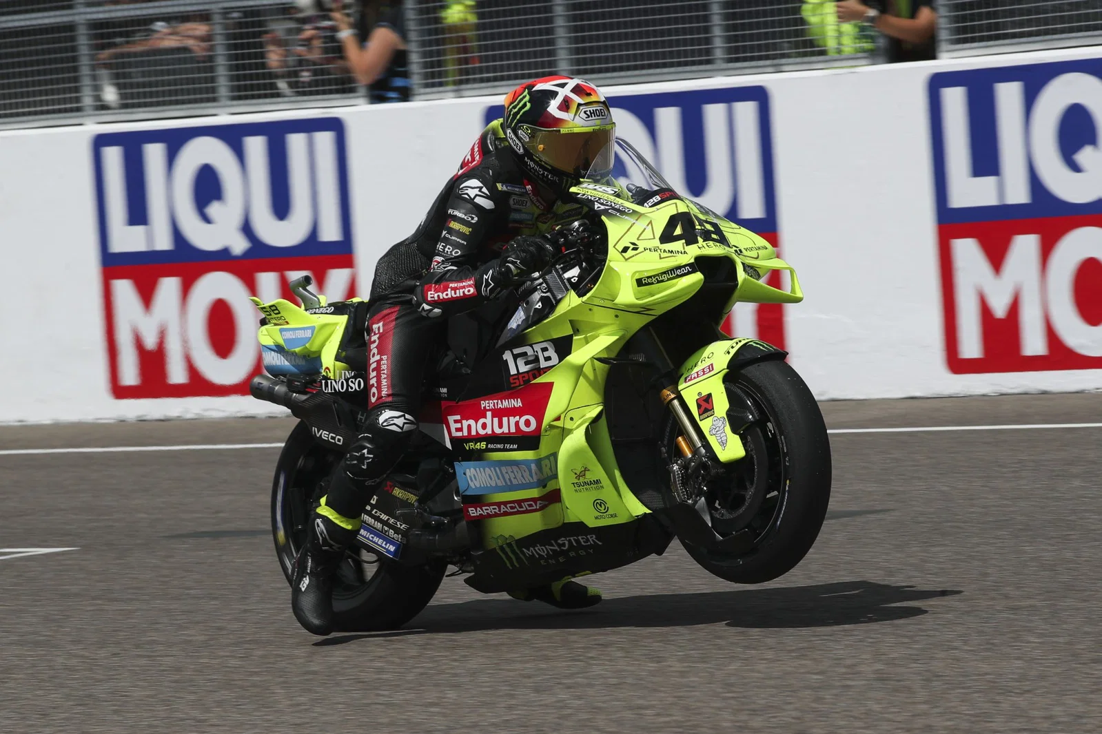 Fabio di Giannantonio s'écarte au Sachsenring. Crédit : Or et Oie.