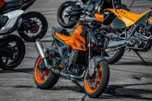 KTM dévoile de nouveaux PowerDeals ainsi que l'offre Tech Pack gratuite