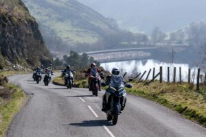 Une étude sur la sécurité routière révèle un écart de confiance alarmant entre les usagers de la route et les experts