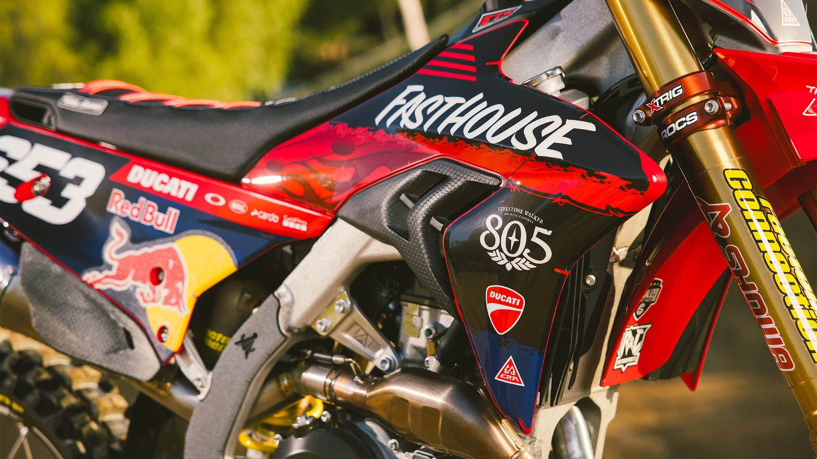 Le Desmo450MX