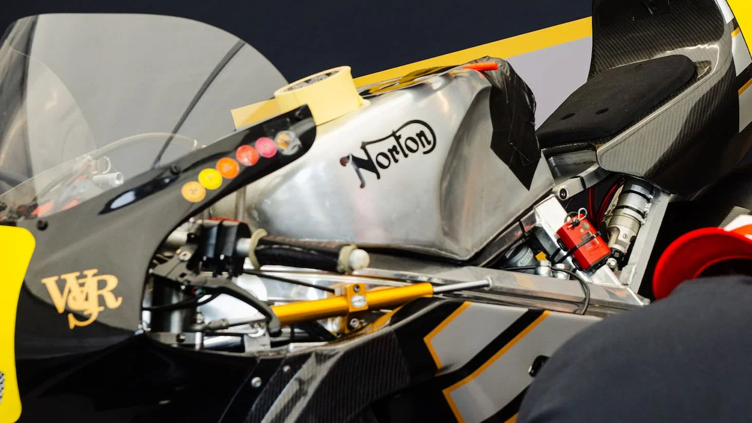 Un Norton rotatif Wiz