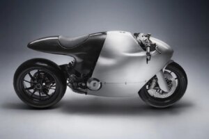 L'éblouissante Ducati Monster personnalisée de Bandit9 est presque méconnaissable