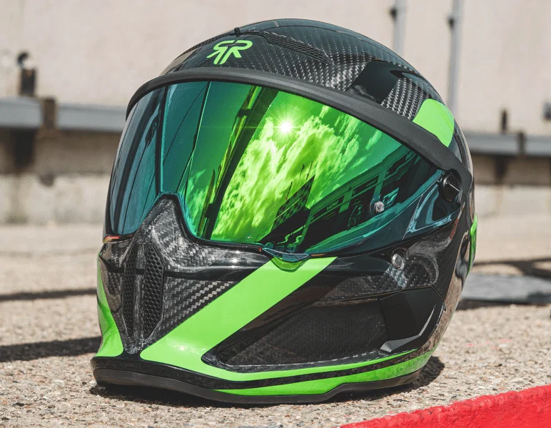 Le nouveau casque de moto en carbone AT4 Track Verde de Ruroc.