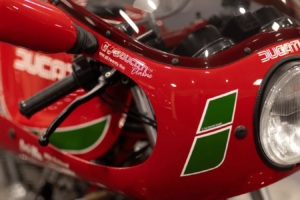 MCL26 ouvre la voie à un tout nouvel affichage de motos classiques modernes