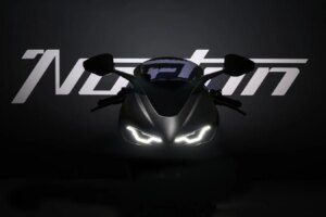 Norton Manx R devient le premier vélo de production à moteur à combustion à remporter le prix de design IDEA