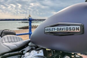 Cinq motos Harley-Davidson et 20 châssis saisis par les autorités indonésiennes