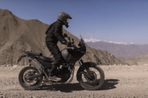 Des vélos de développement Royal Enfield Himalayan 750 retrouvés abandonnés dans une casse