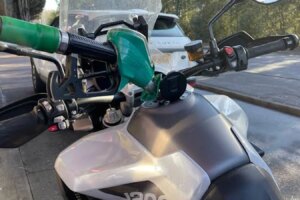 Les prix de l'essence les moins chers et les plus chers d'Europe révélés