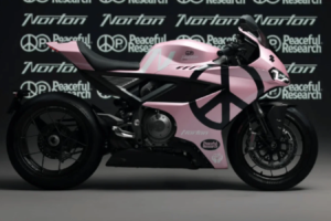 Norton révèle un Manx R unique en collaboration avec Peaceful Research