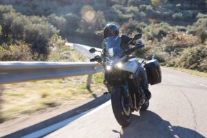 Les nouvelles immatriculations de motos augmentent avec les motos d'aventure en tête