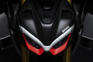 Le dossier CARB révèle la nouvelle Ducati Streetfighter V4 SP pour 2027