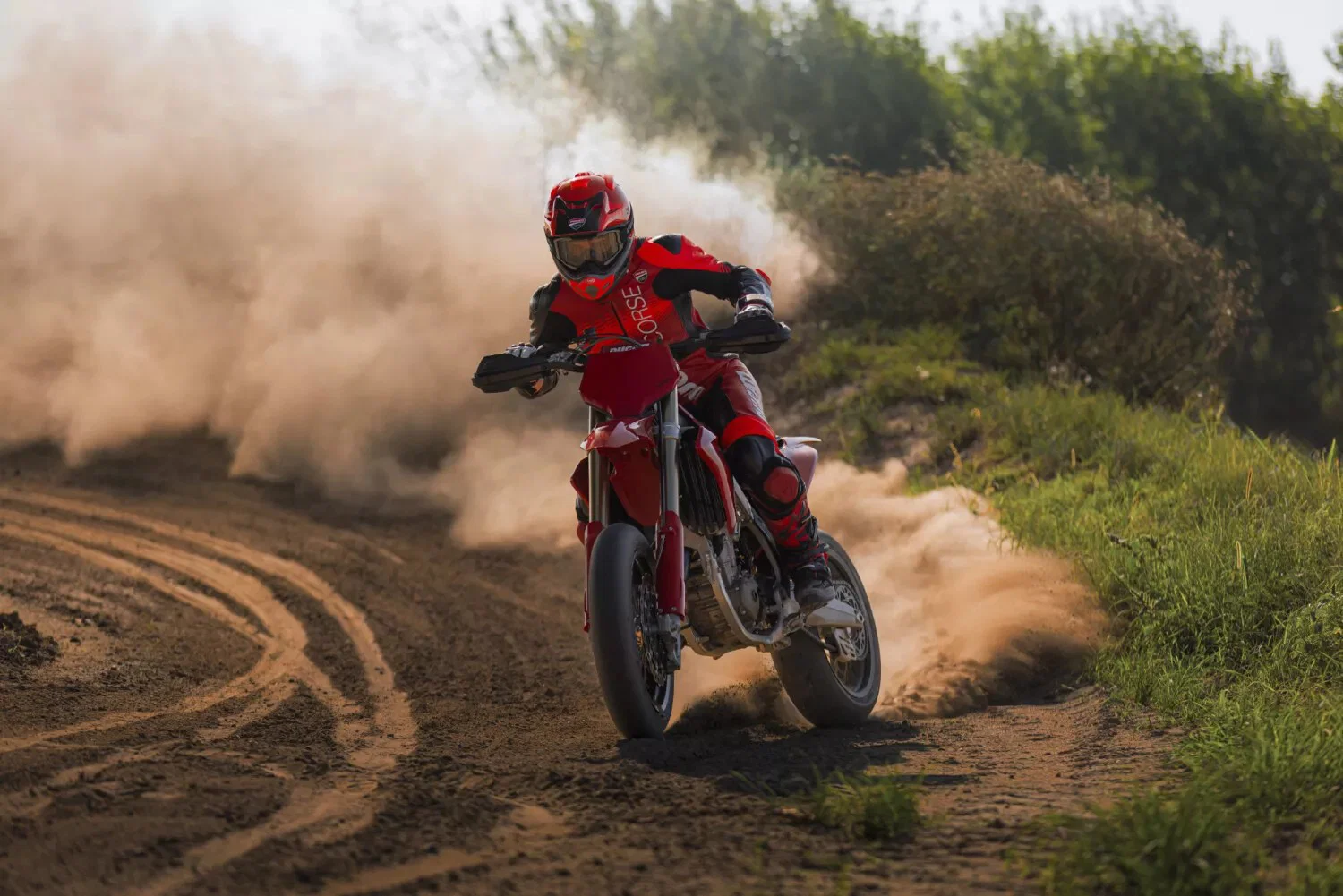 Ducati Desmo450 SM tout-terrain.