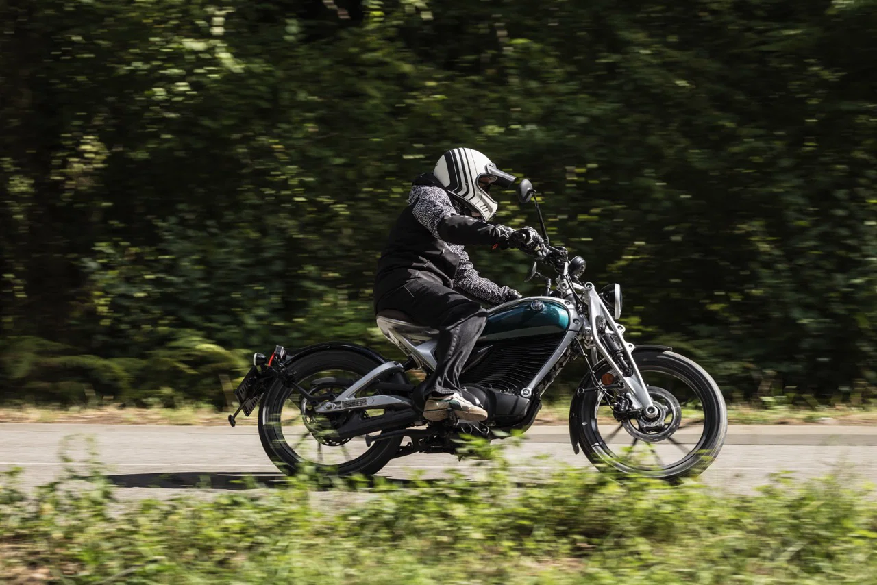Monter la puce volante C6