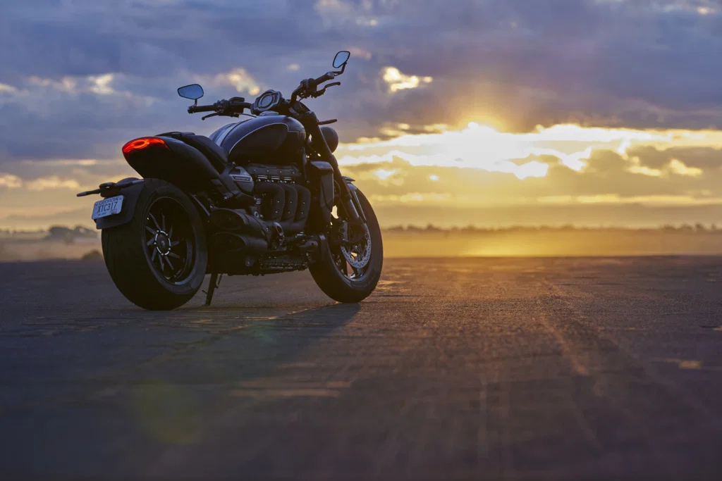 Moto Triumph Rocket 3 R.