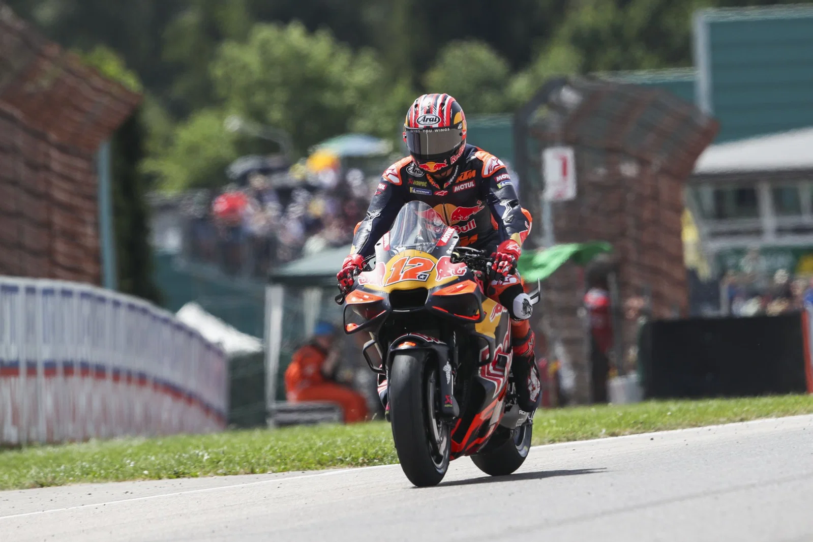 Maverick Vinales en action au GP d'Allemagne. Crédit : Or et Oie.