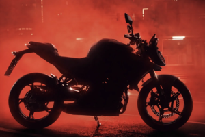 La BMW F450 R bicylindre parallèle nue taquinée