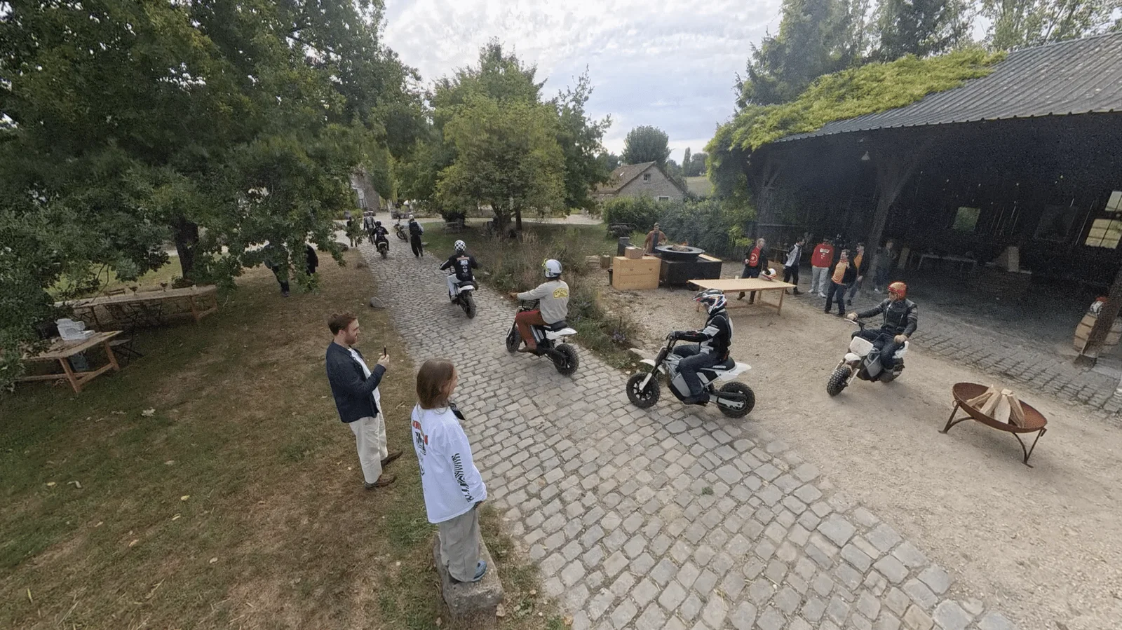 Le LiveWire S4 Honcho Trail - drone BTS