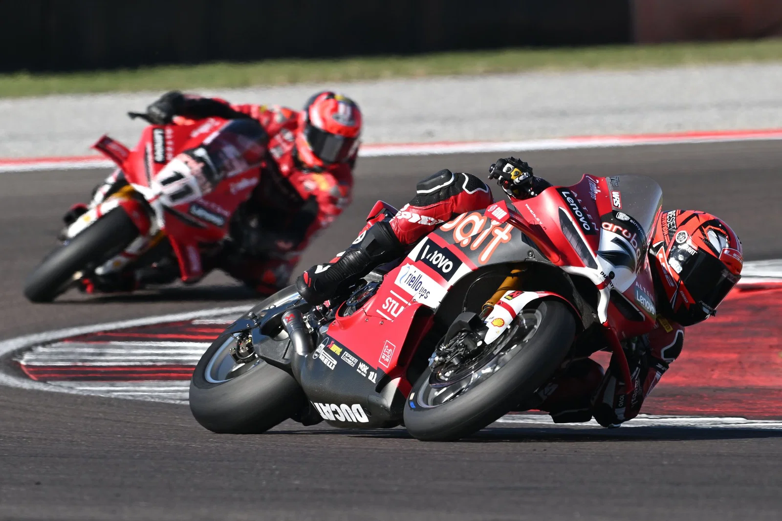 Ducati Panigale V4 Rs. sponsorisée par Lenovo. Crédit : Or et Oie.