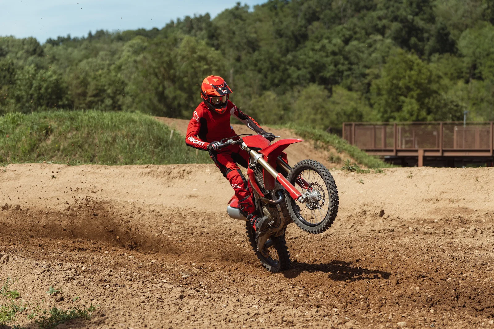 La Ducati Desmo450 MX 2027
