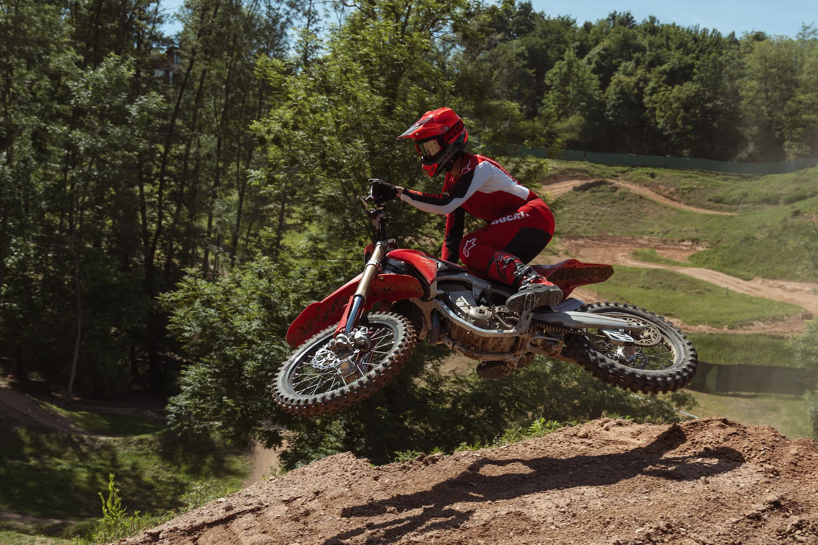 La Ducati Desmo450 MX 2027