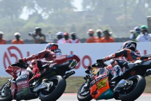 L'ancien chef d'équipe du MotoGP fait une déclaration surprenante sur une règle impopulaire sur les pneus