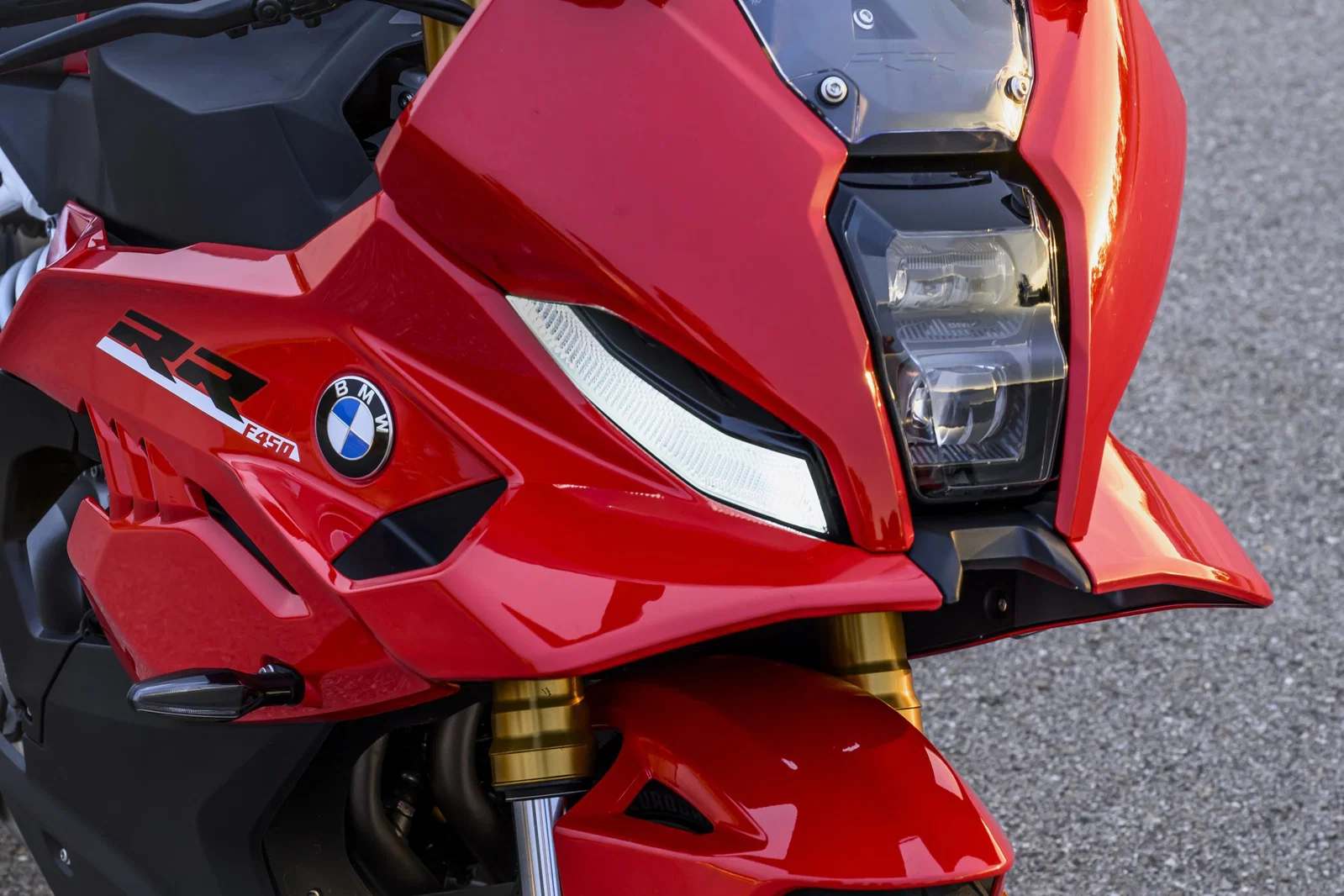 Avant de la nouvelle machine supersport F450 RR.