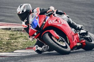 La Honda CBR600RR 2027 reçoit de nouveaux freins, un style révisé et une électronique mise à jour