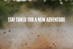 Teaser de la Kawasaki KLE650 partagé via les chaînes officielles