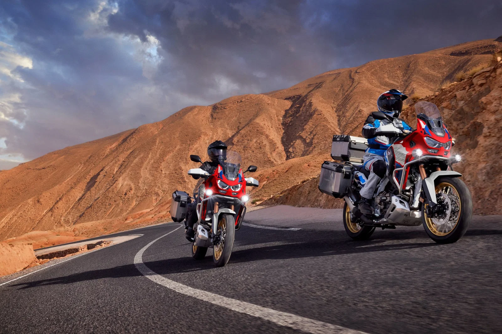 Motos Honda CRF1100L Africa Twin.