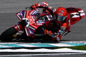Marc le Mature : Márquez se rapproche du titre MotoGP 2026 grâce à des tactiques intelligentes à Sepang