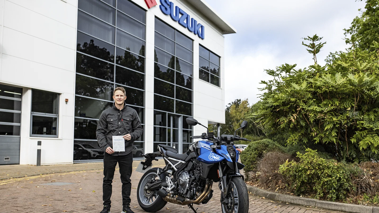 Danny Webb with Suzuki GSX-8S. Credit: Suzuki UK.