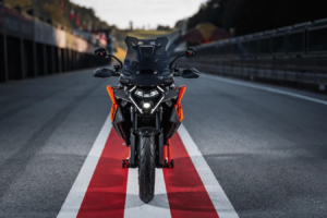 La nouvelle KTM 1390 Super Duke GT enfin attendue début 2027 suite à des retards de production