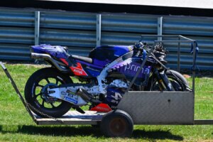 La star du MotoGP perd le contrôle dans un effrayant accident de 160 km/h à Phillip Island